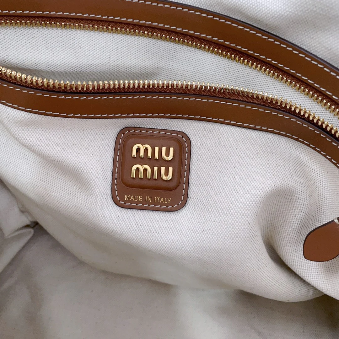 Сумка-тоут Miu Miu-5bg276-Isetan Limited Edition, большая