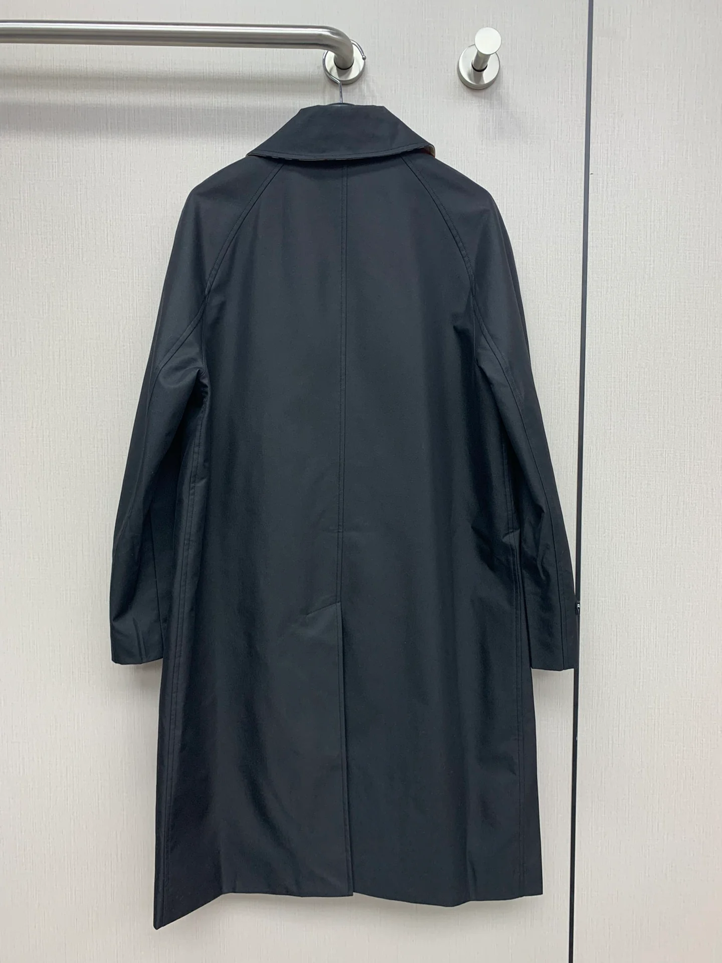 Легкий тренч Burberry 2403 Camden Fit - co-nk4