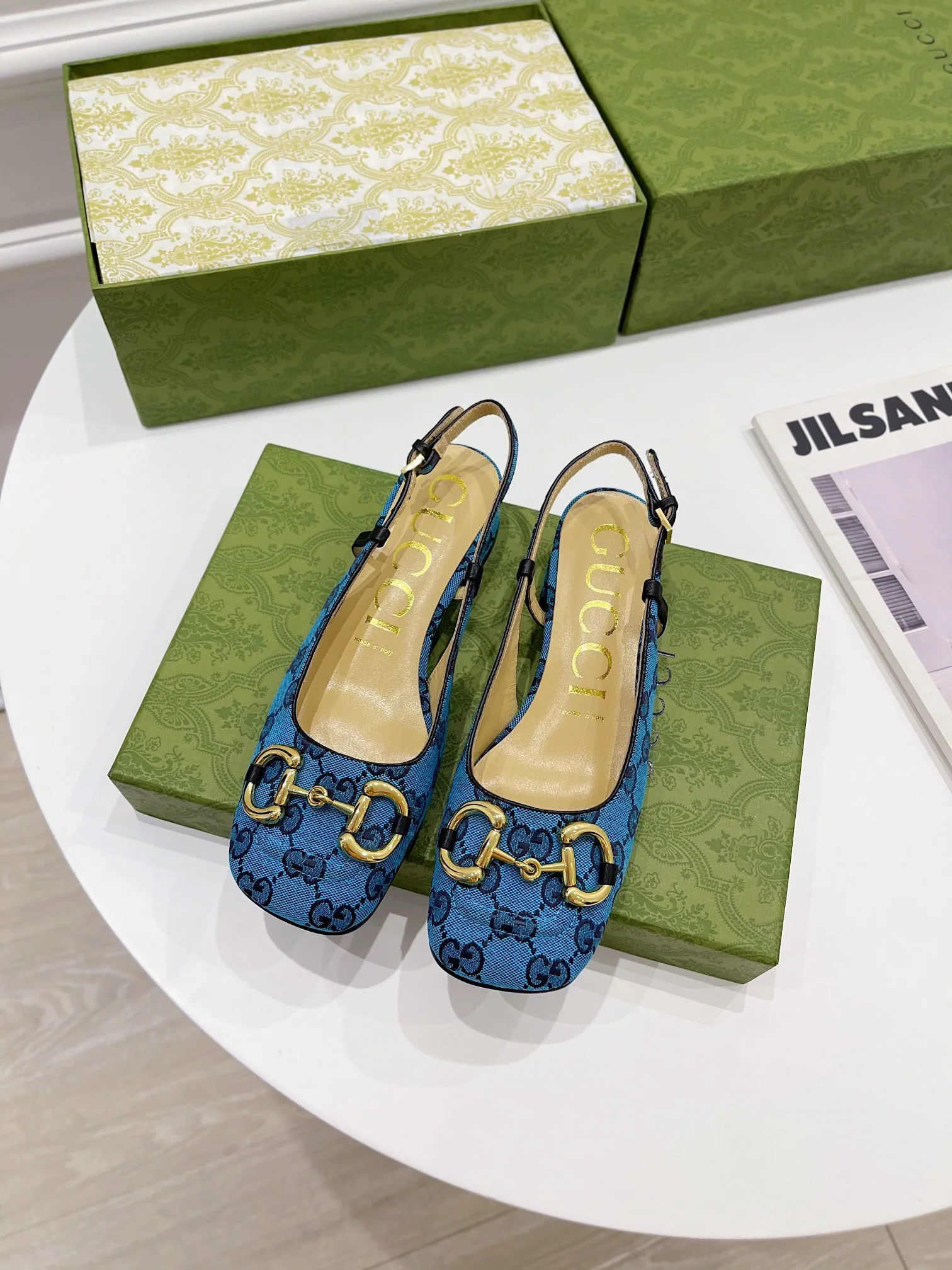 Gucci - Ретро с квадратным носком - Массивный каблук - Сандалии на низком каблуке - 1