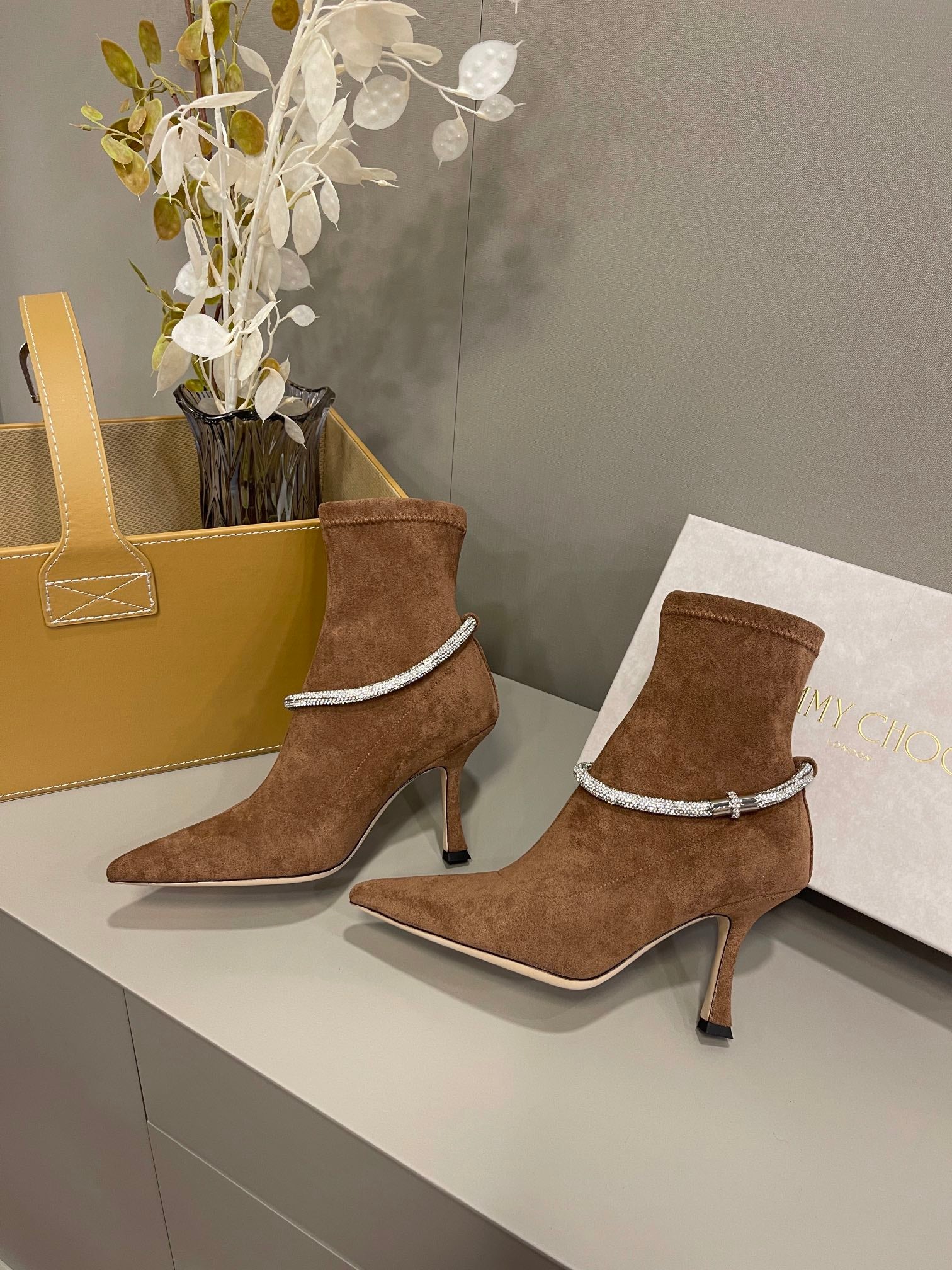 Новинка сезона осень/зима 2022 от Jimmy - Ботильоны на шпильке - Коричневые