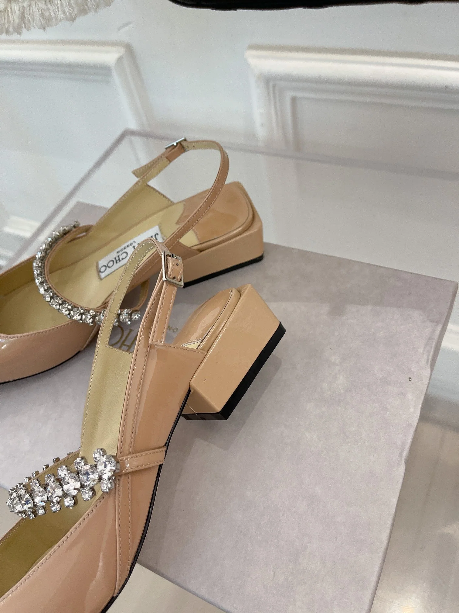 Сандалии Jimmy Pink с квадратным носком