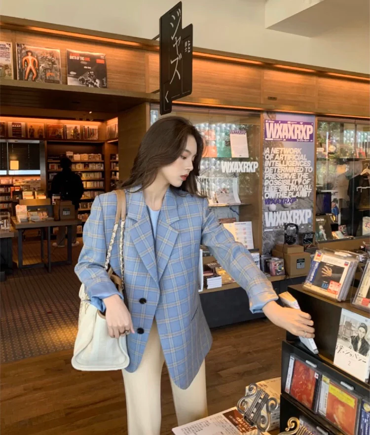 Большая пляжная сумка Chanel в бежевую полоску