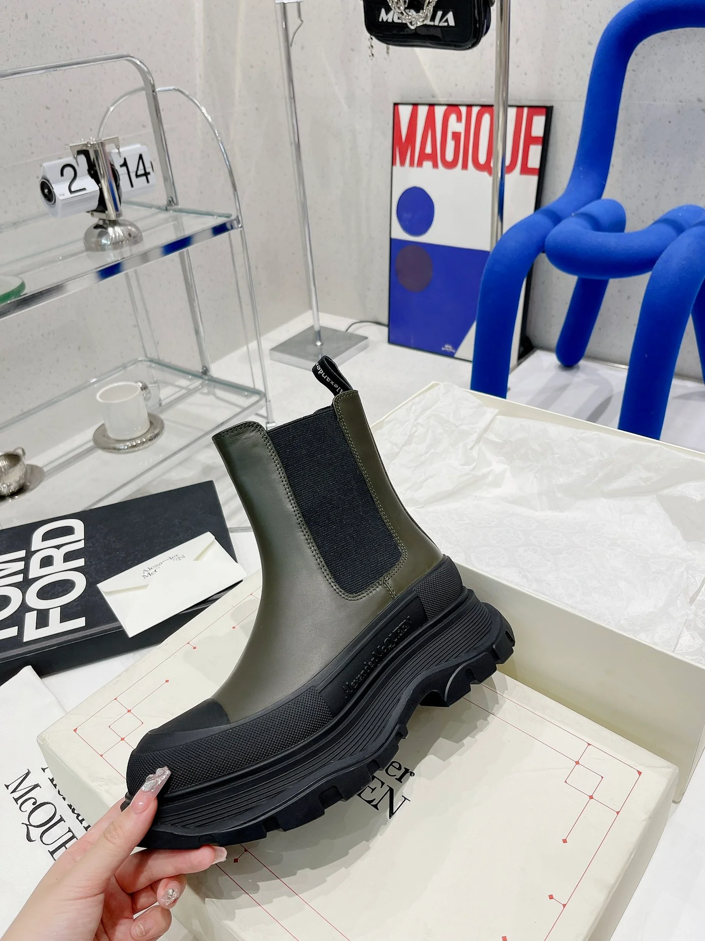 Коллекция McQueen 2022 года с подиума - Ботильоны