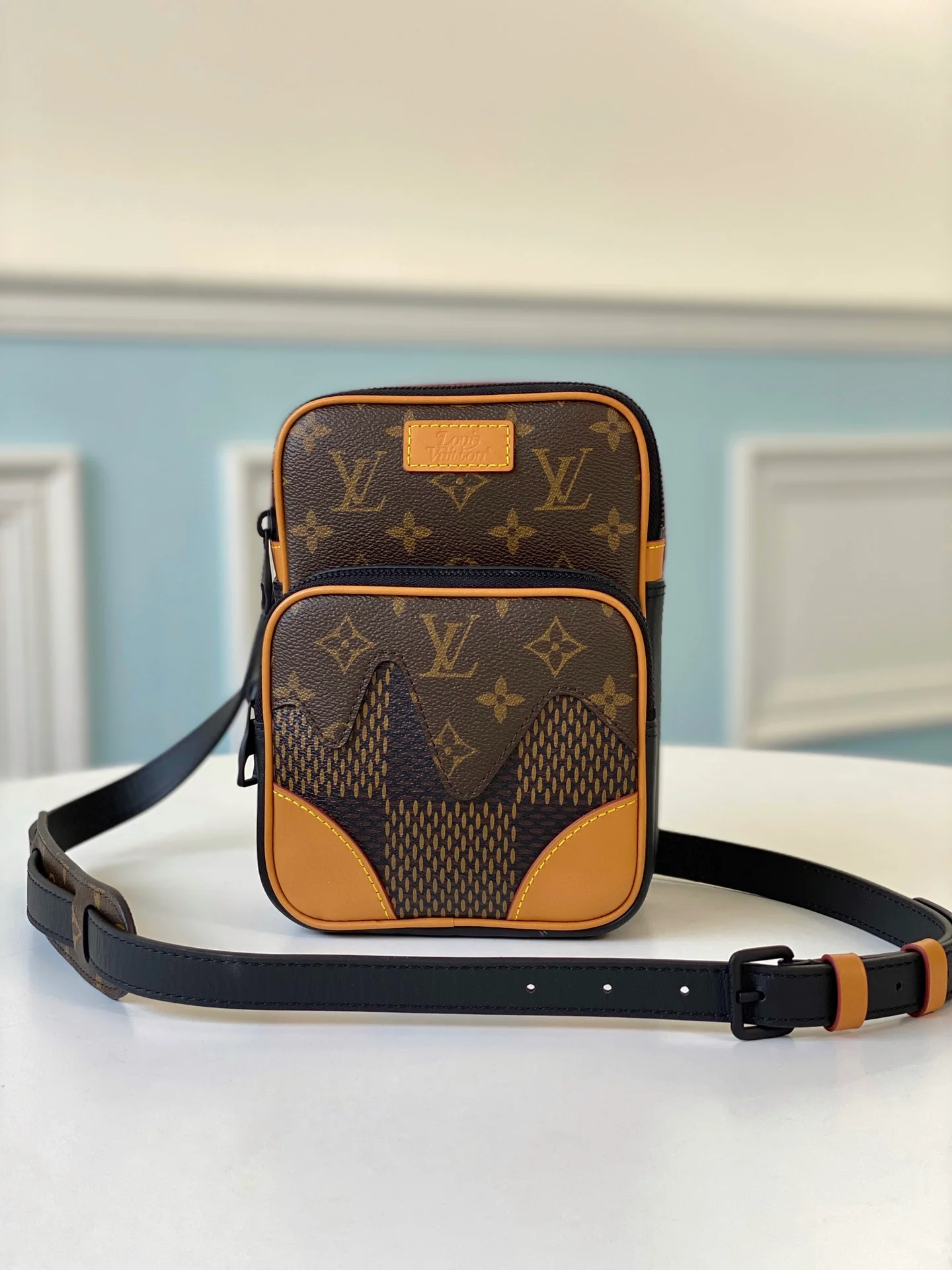 lv-n40379-amazone-shoulder bag