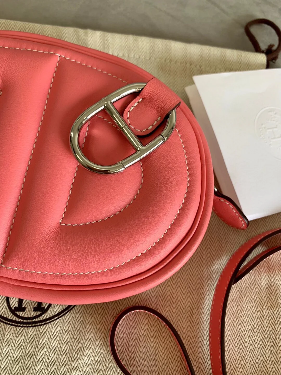 Hermes в петле - Сумка в форме свиного носа - Розовая