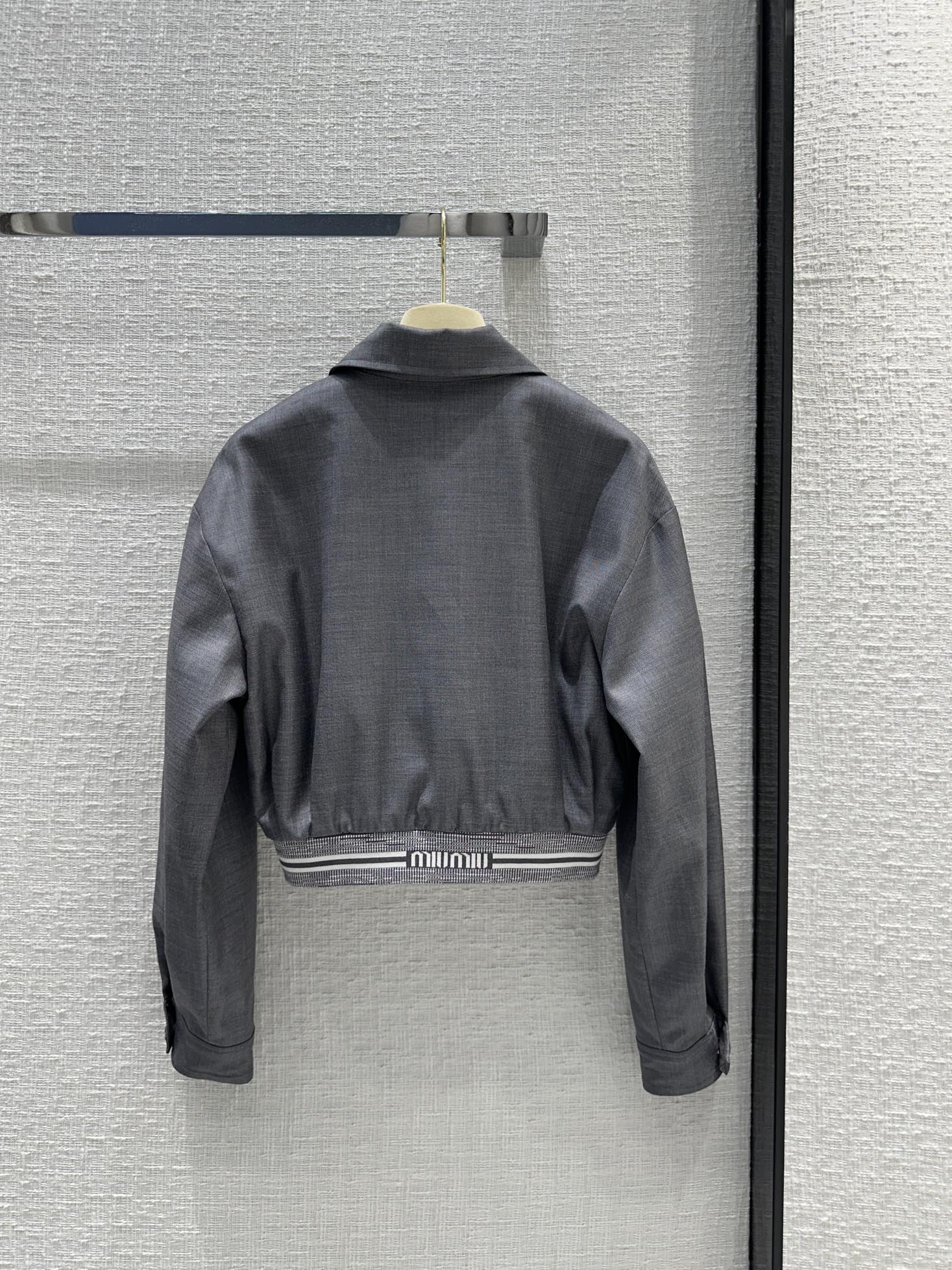 Miu Miu - 2404-24 Новинка ранней весны - Серый костюм