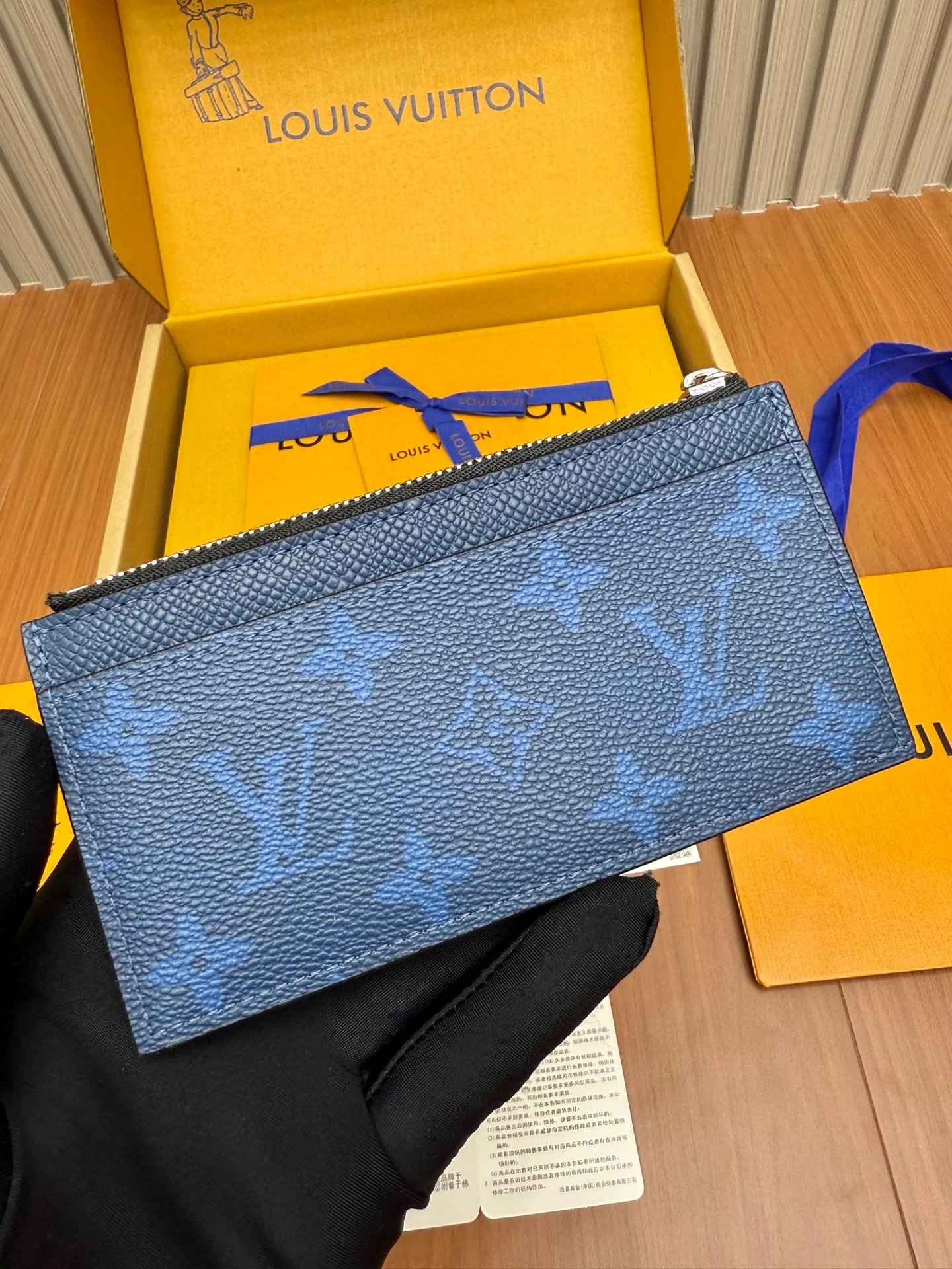 LV-m30270 — Цельностальной визитный кошелек — Темно-синяя монограмма