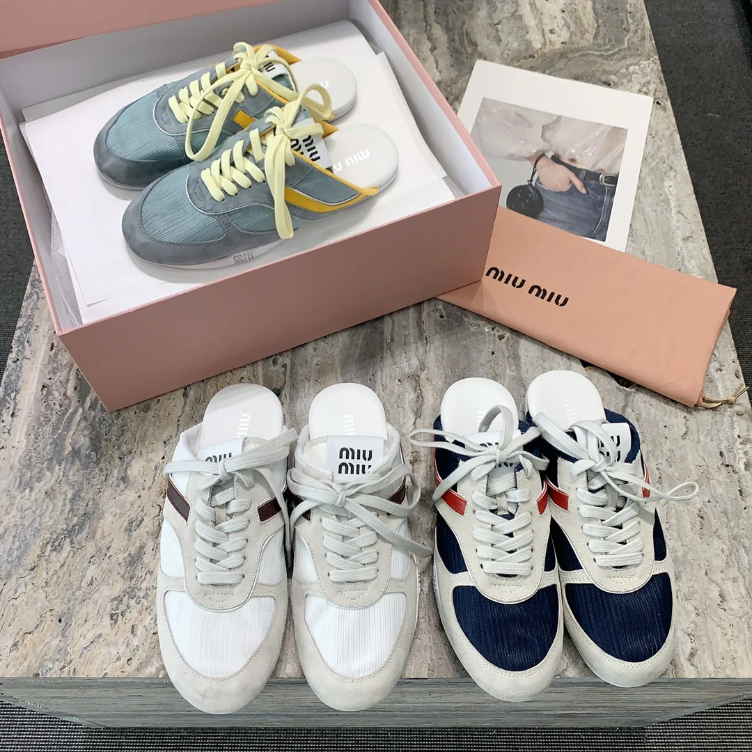 Повседневные тапочки Miu Miu 2024 — изображение коллекции