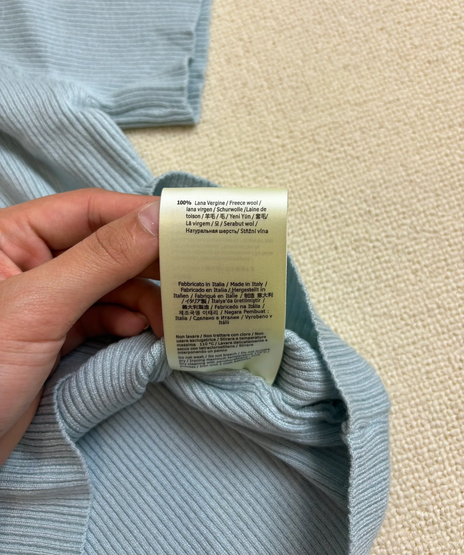 Fendi - 2403 - Вязаный топ с коротким рукавом для ранней весны - Серый