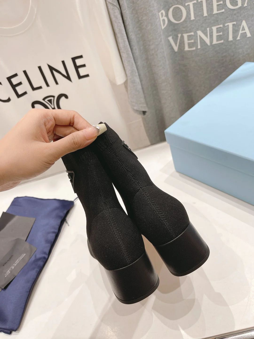 Ботильоны на высоком каблуке Prada 2024 — черные