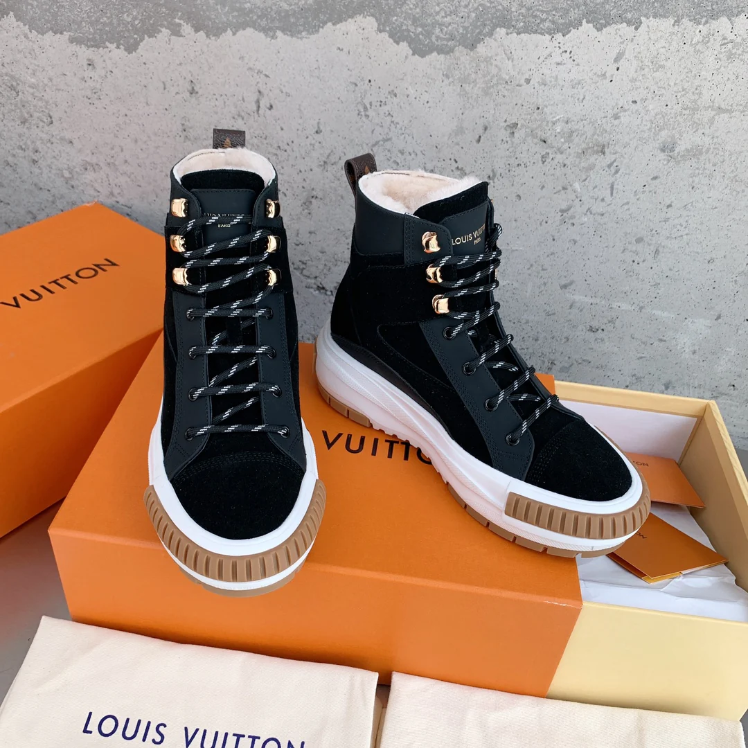 Шерстяные высокие кроссовки LV