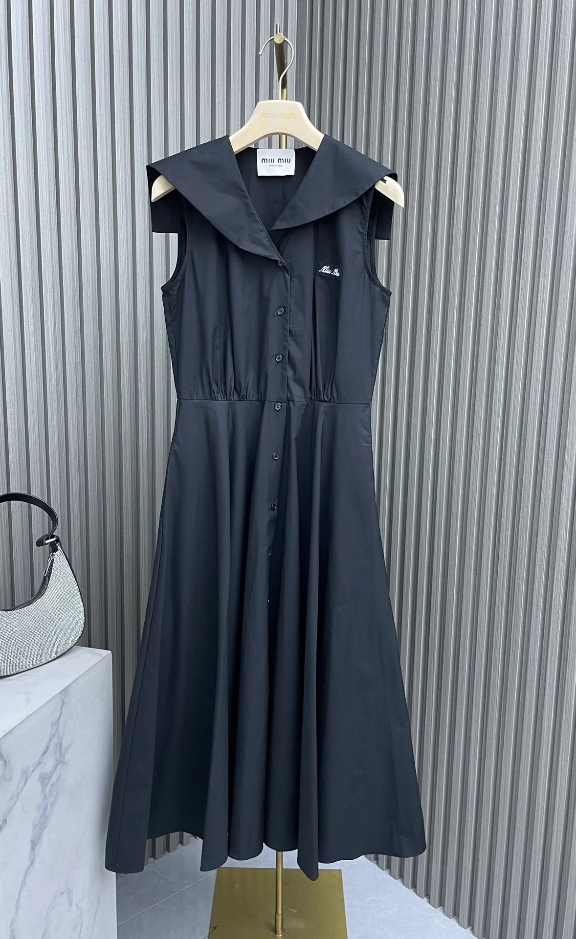 Miu Miu - 2404-24 Новинка: Платье-жилет с шалью темно-синего цвета - черное