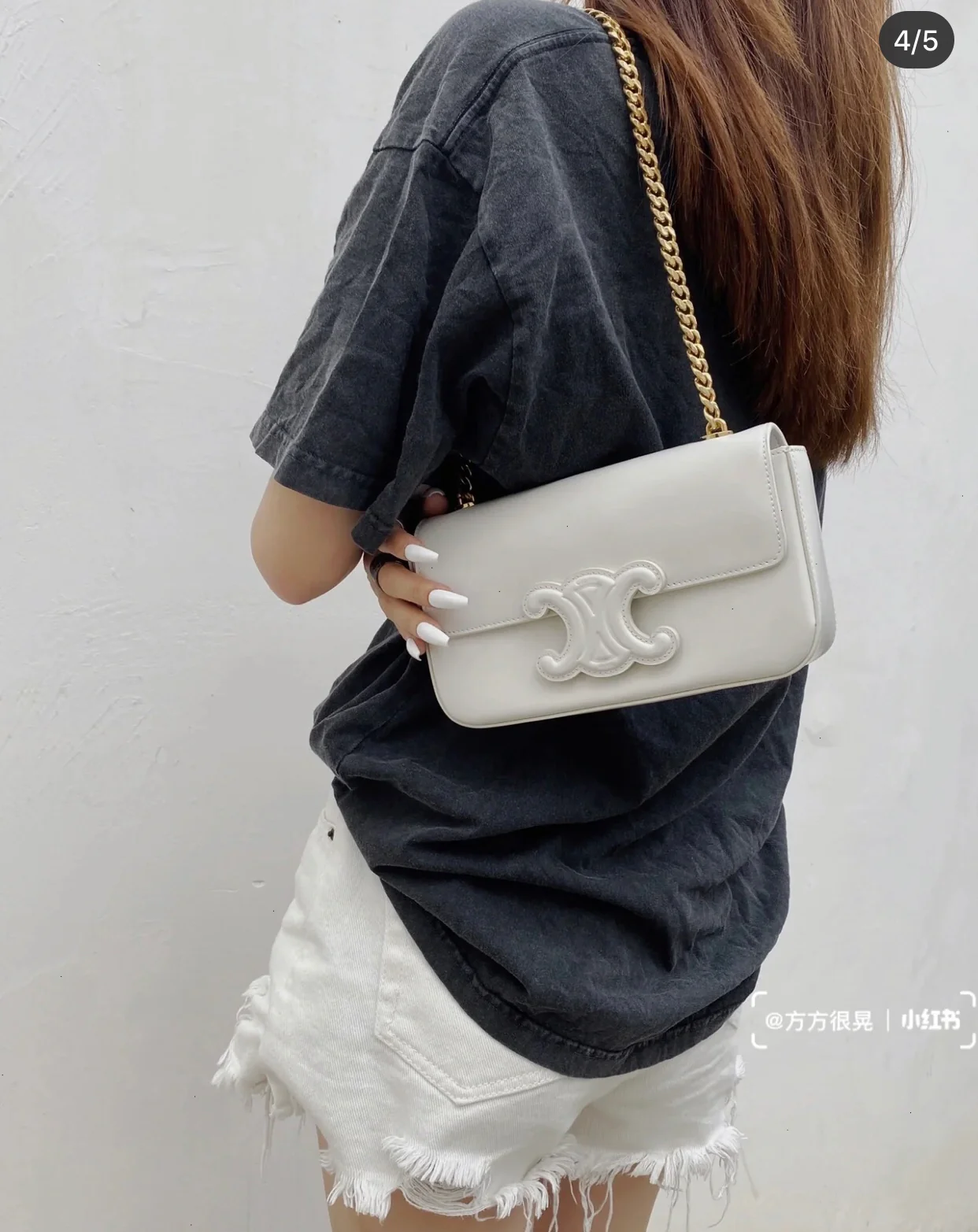 Сумка Celine Triomphe на плечо из глянцевой телячьей кожи с цепочкой - 2 шт.