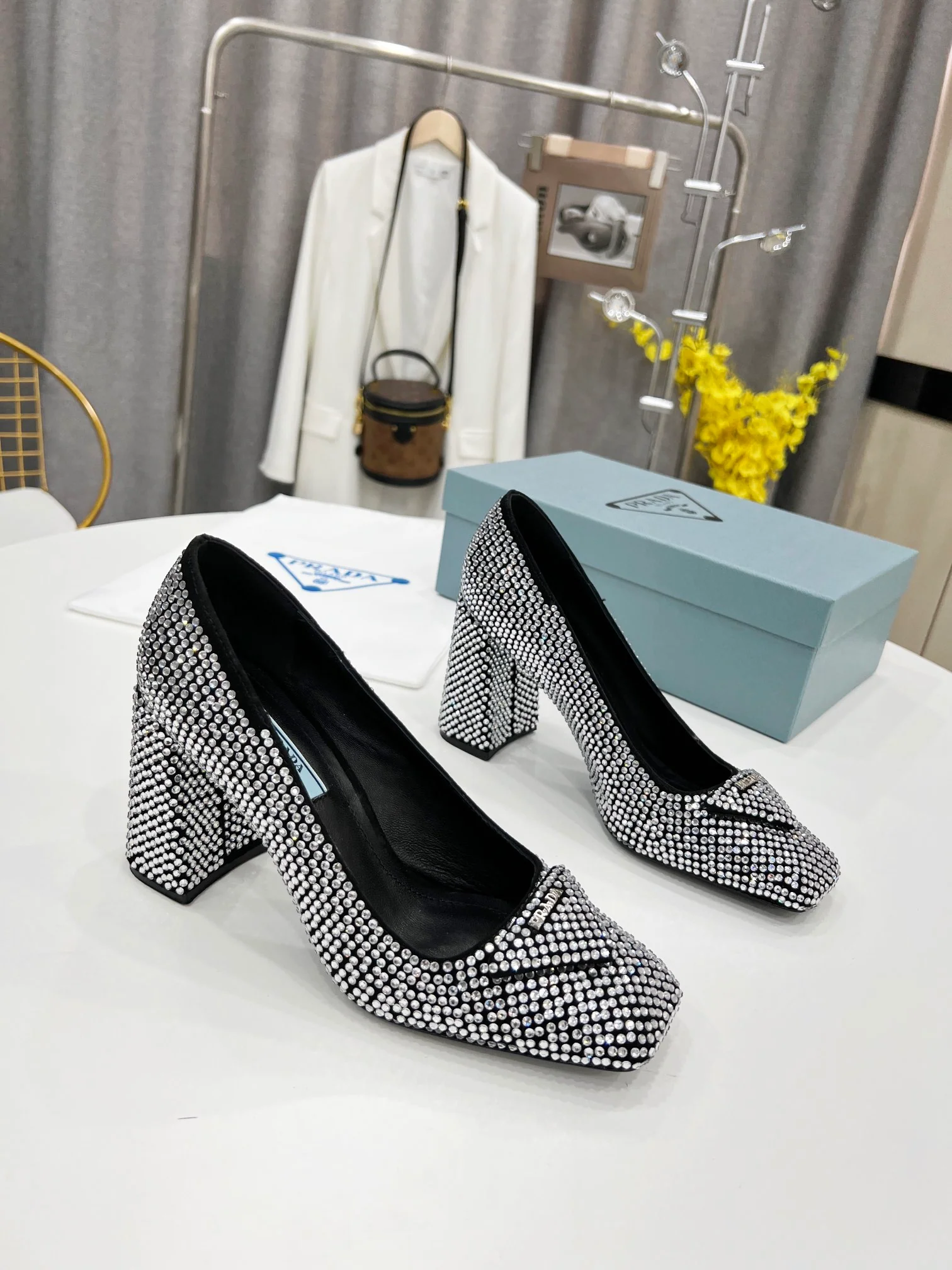 Туфли Prada - Prada - туфли на высоком каблуке, украшенные бриллиантами