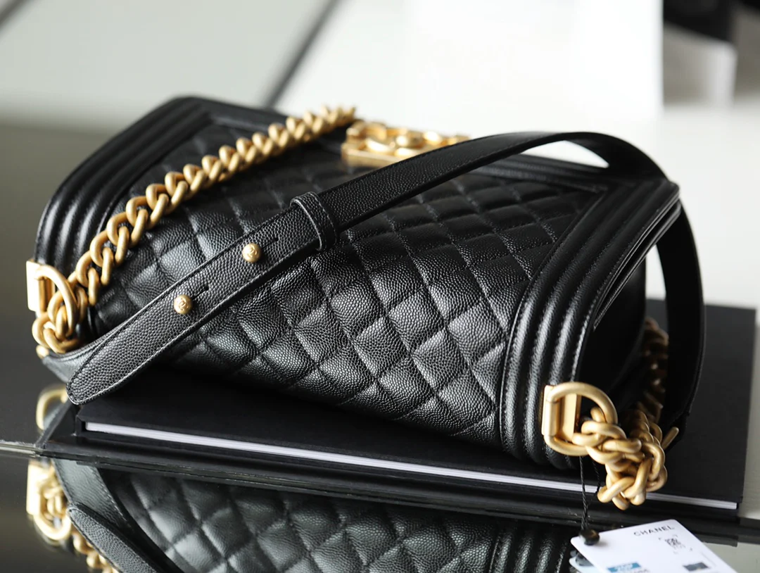 Chanel Le Boy Crystal Edition, узор 