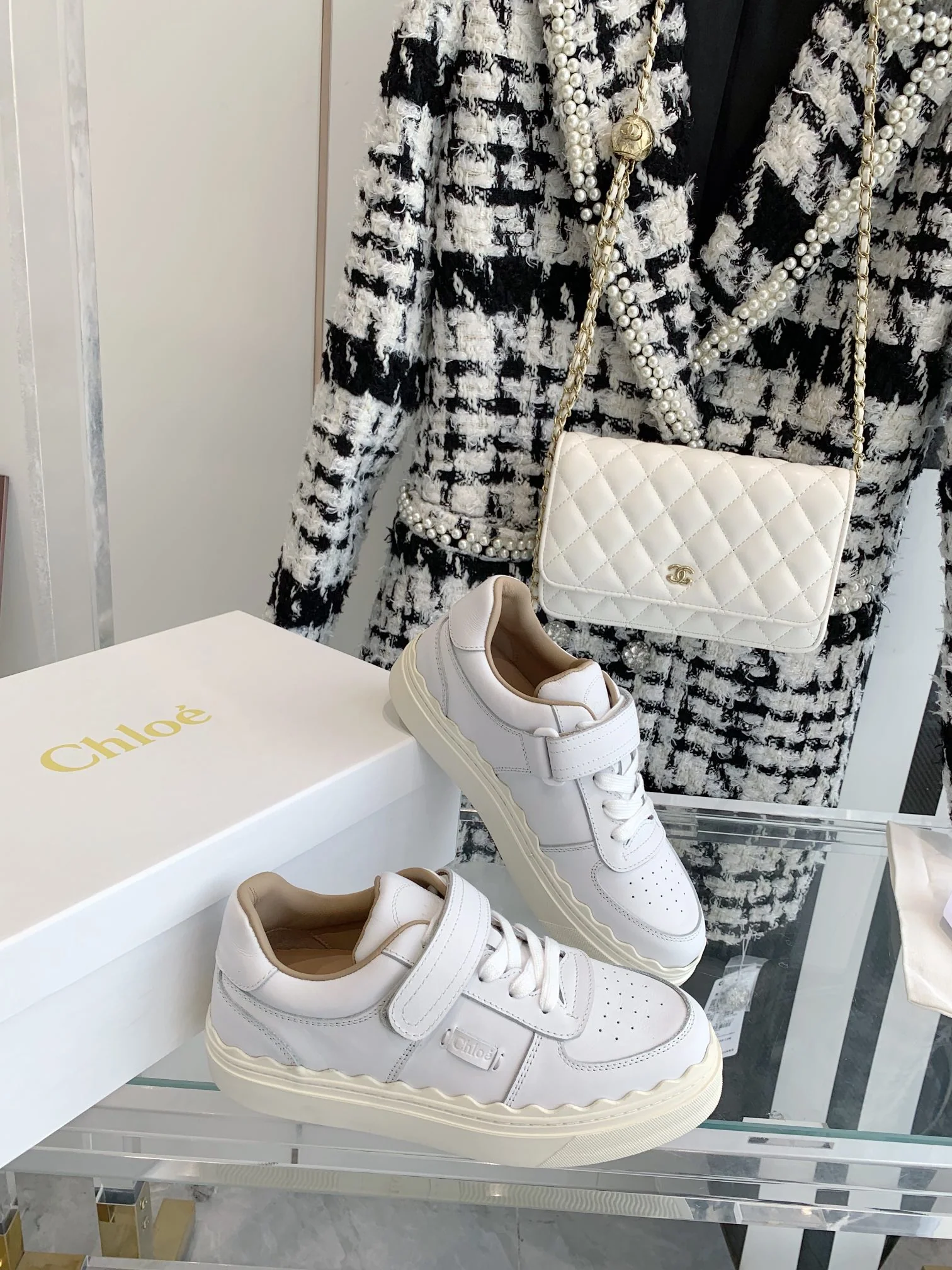 Chloe - Белые кожаные кроссовки на платформе