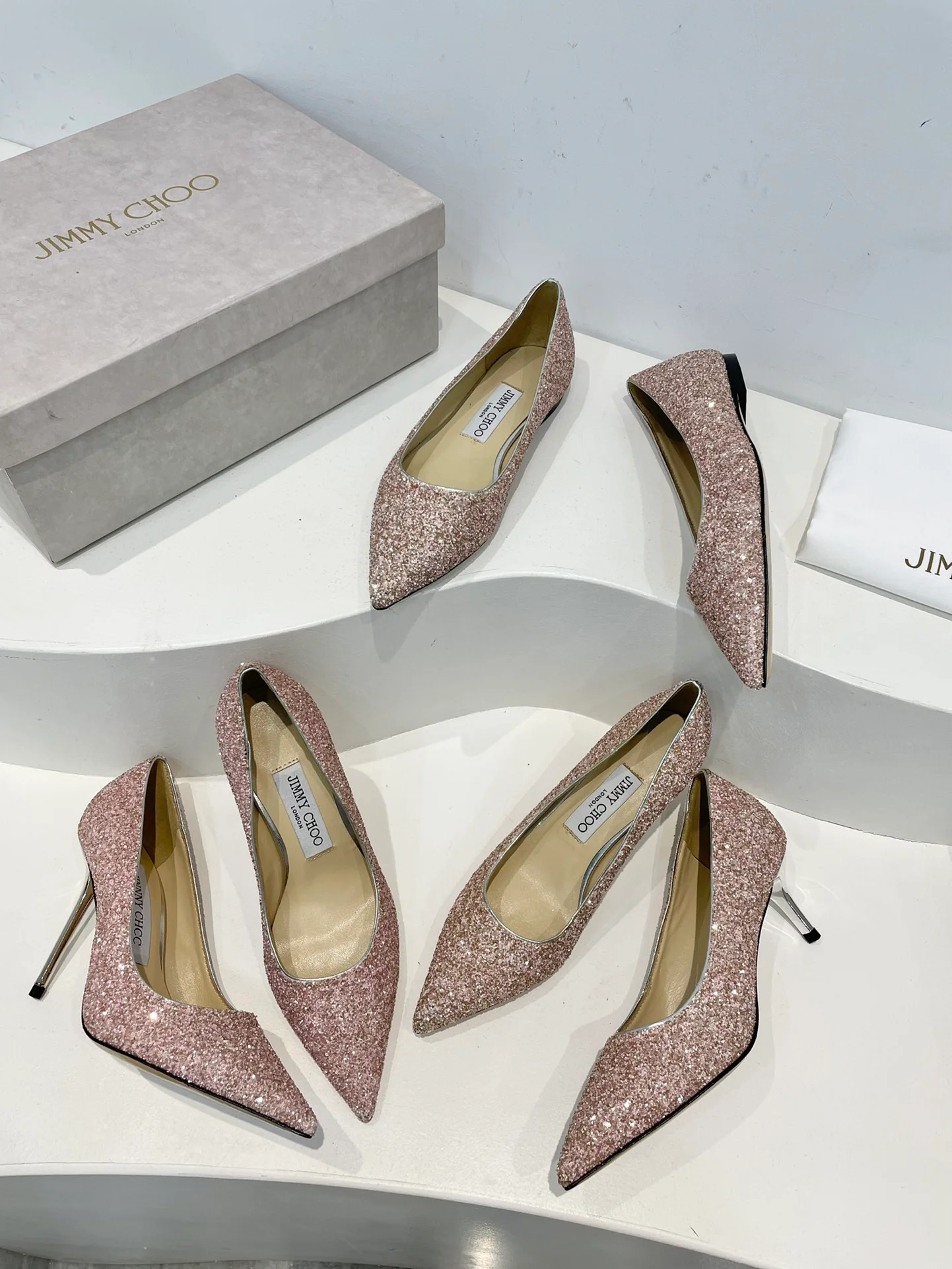 Туфли-лодочки Jimmy с острым носком на шпильке - ярко-розовые