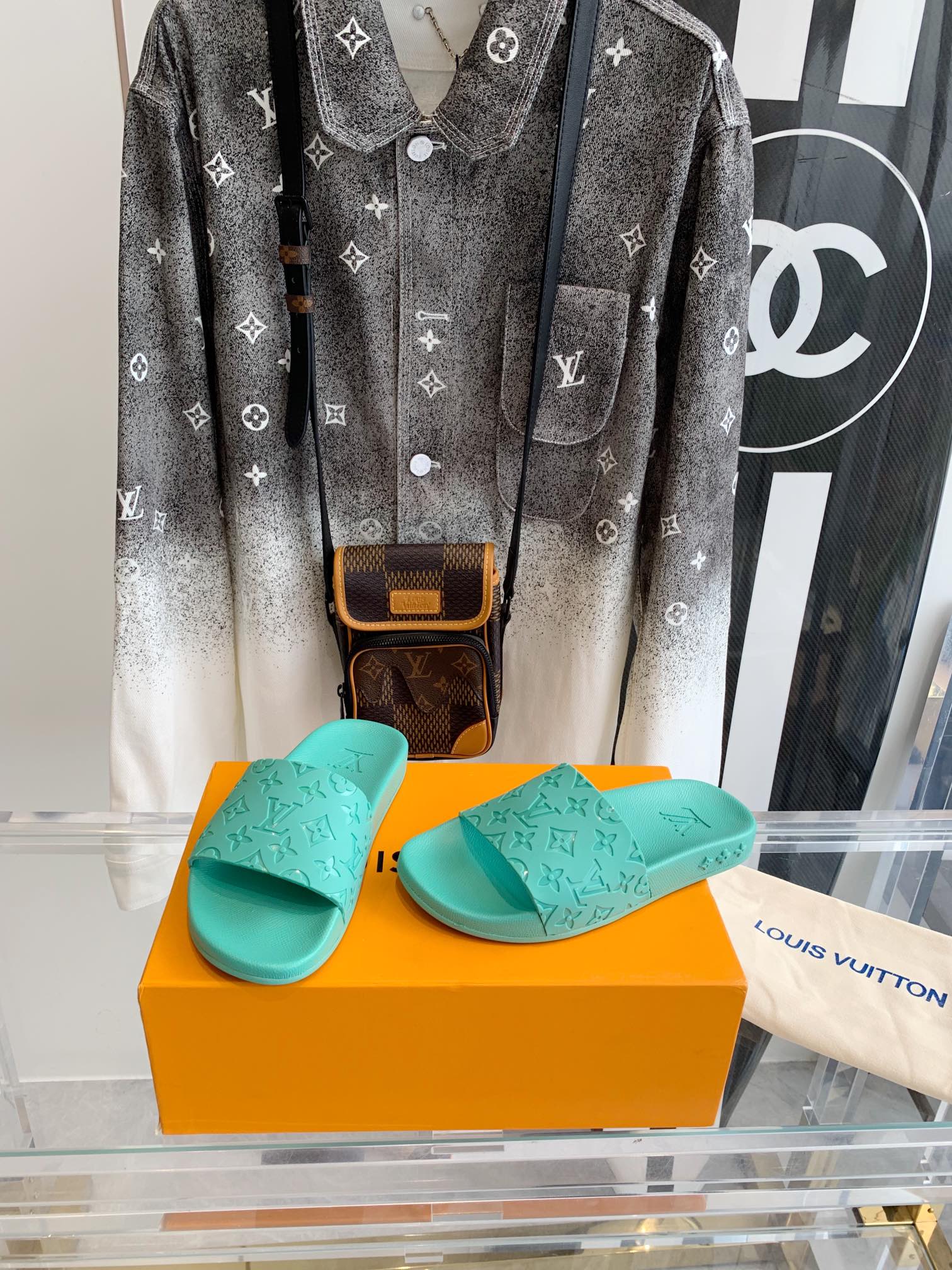 Зеленые тапочки LV-Tiffany