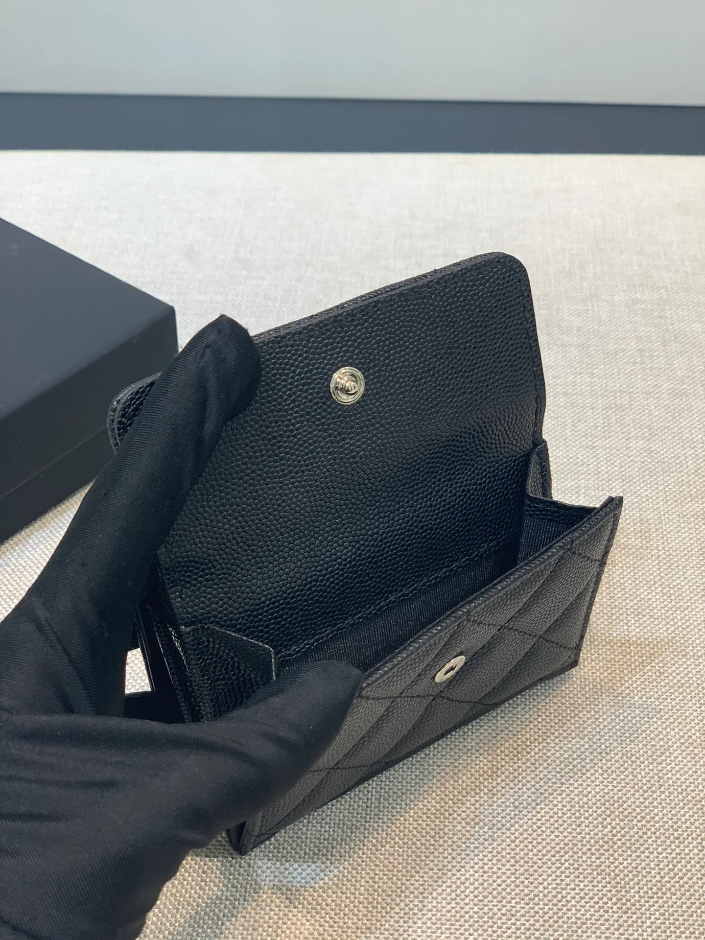 Chanel-菱格三折短夹 黑色