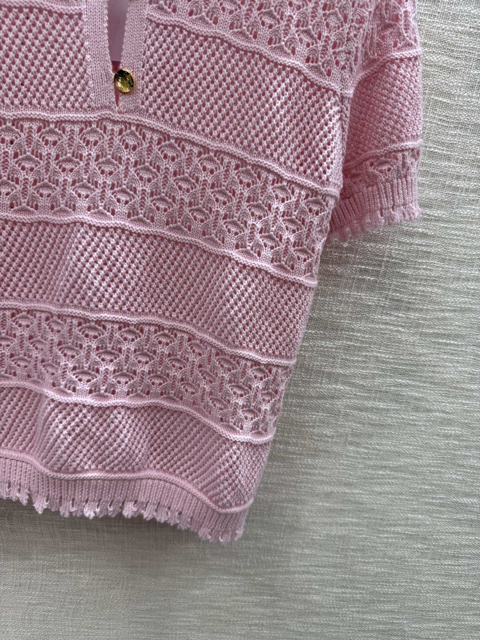 Celine-2404 - Ажурная вязаная футболка-поло с коротким рукавом, розовая