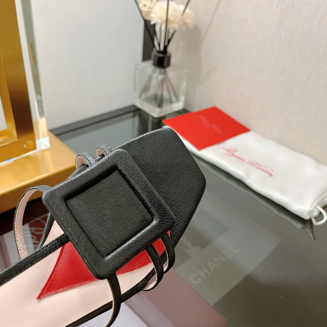 Туфли r-Fang с пряжками - черные на невысоком каблуке