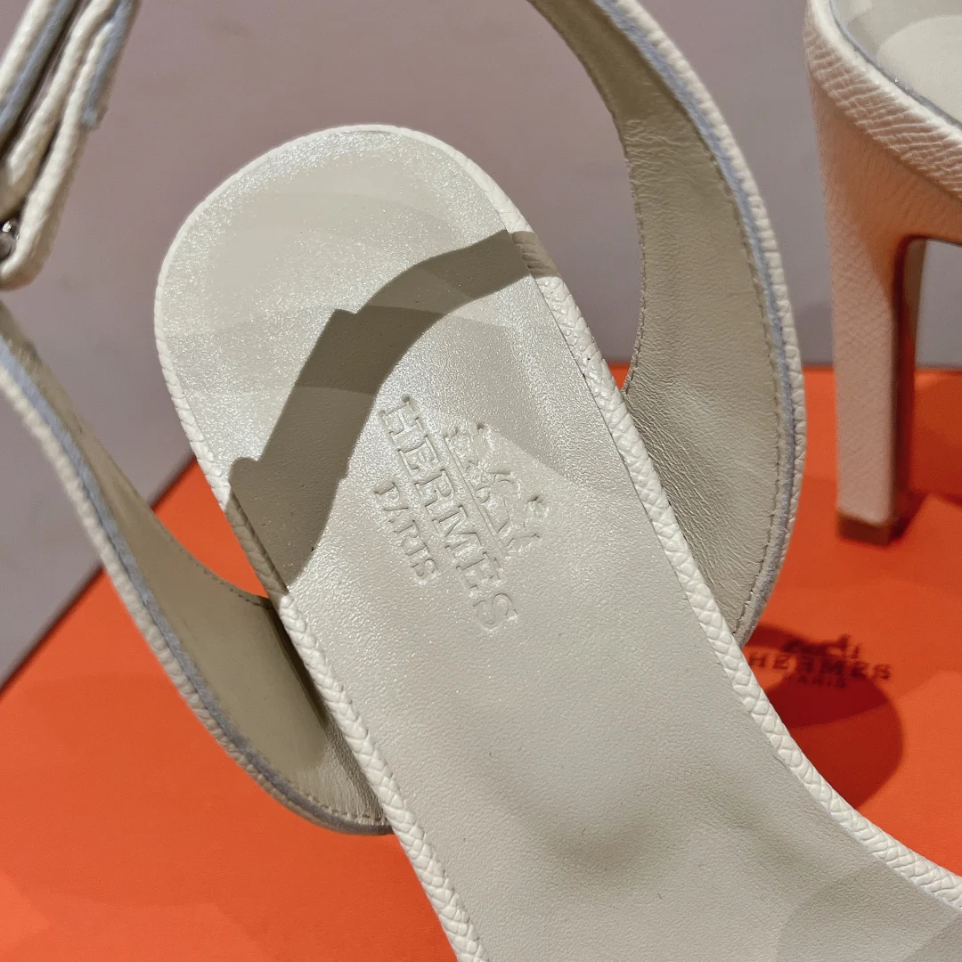 Весенняя коллекция Hermes 2022 — Сандалии на шпильке — 10-5 см — Белые