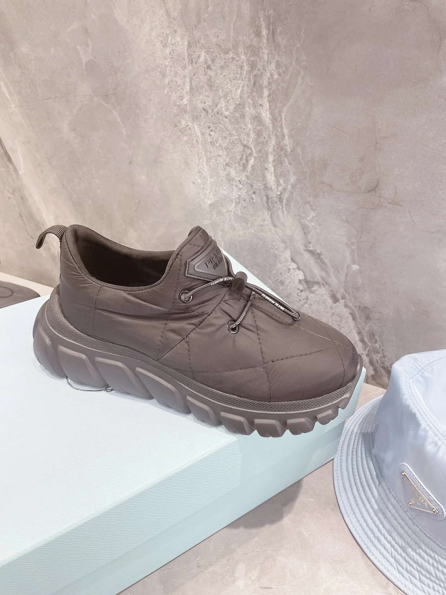 Обувь Prada - Prada - ультралегкая - кроссовки - повседневная обувь - серая