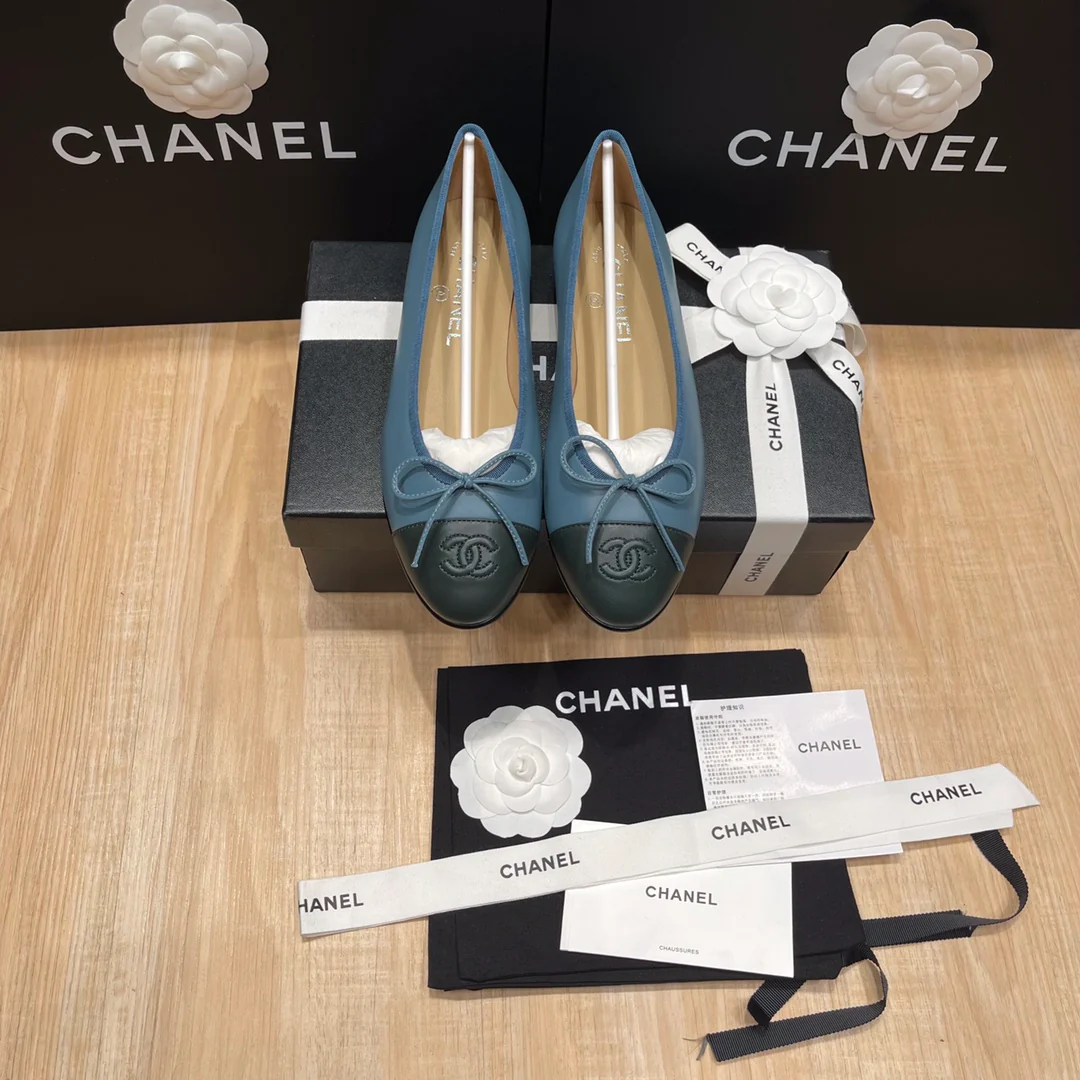 Chanel - Синие кожаные балетки