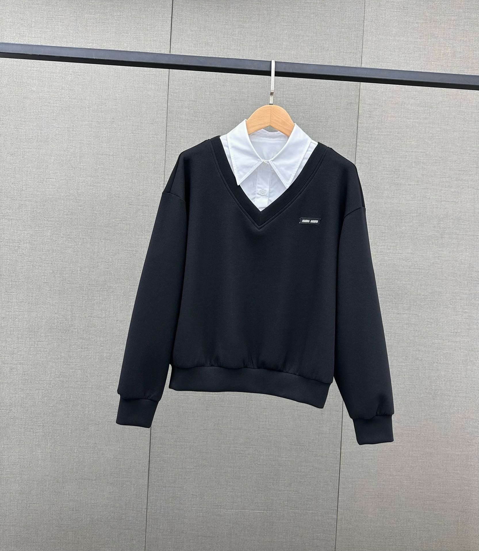 Miu Miu-2404 - Минималистичный повседневный комплект из двух частей из искусственной кожи - Черный