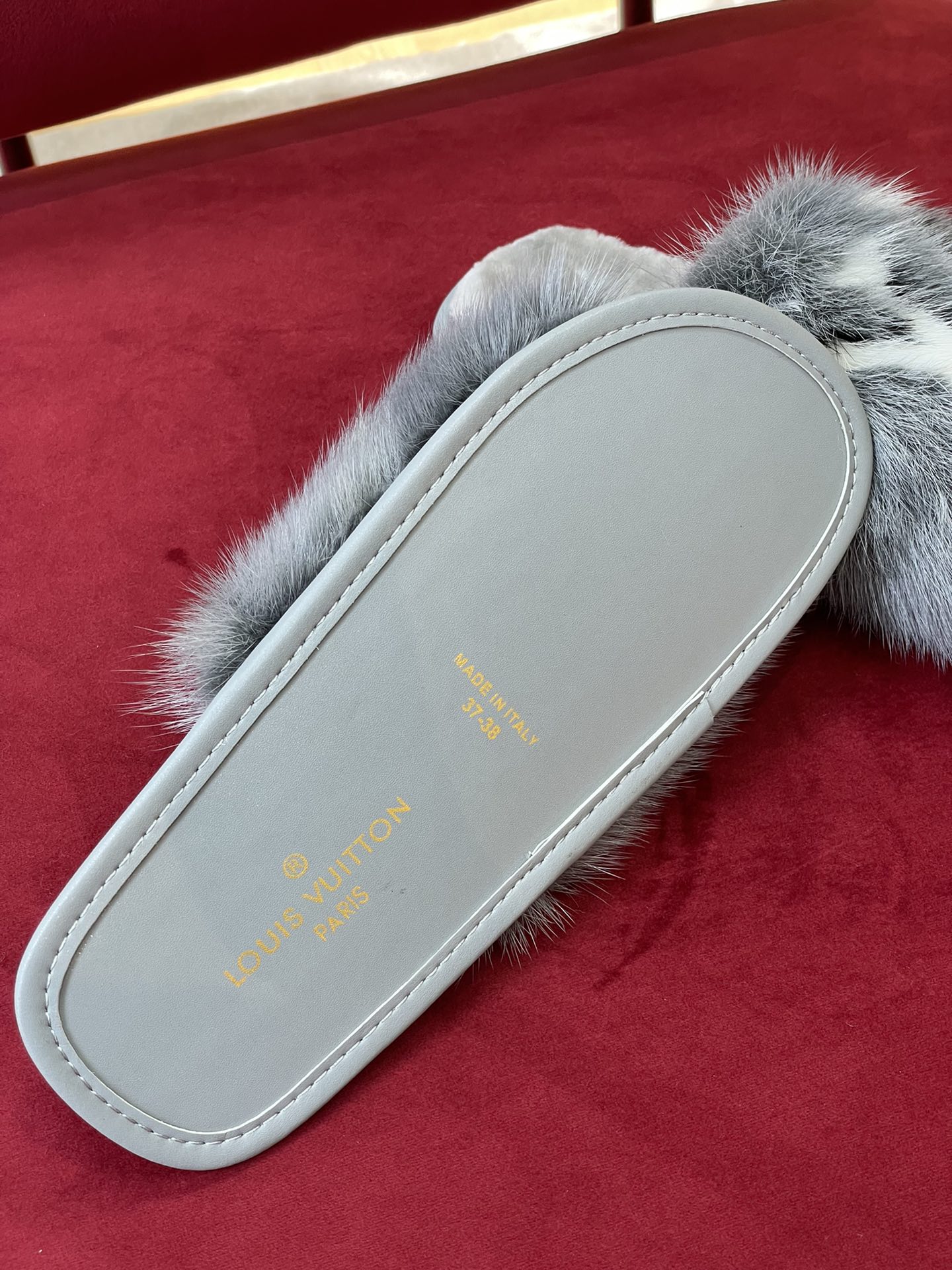 LV - Меховые тапочки из норки - Серые