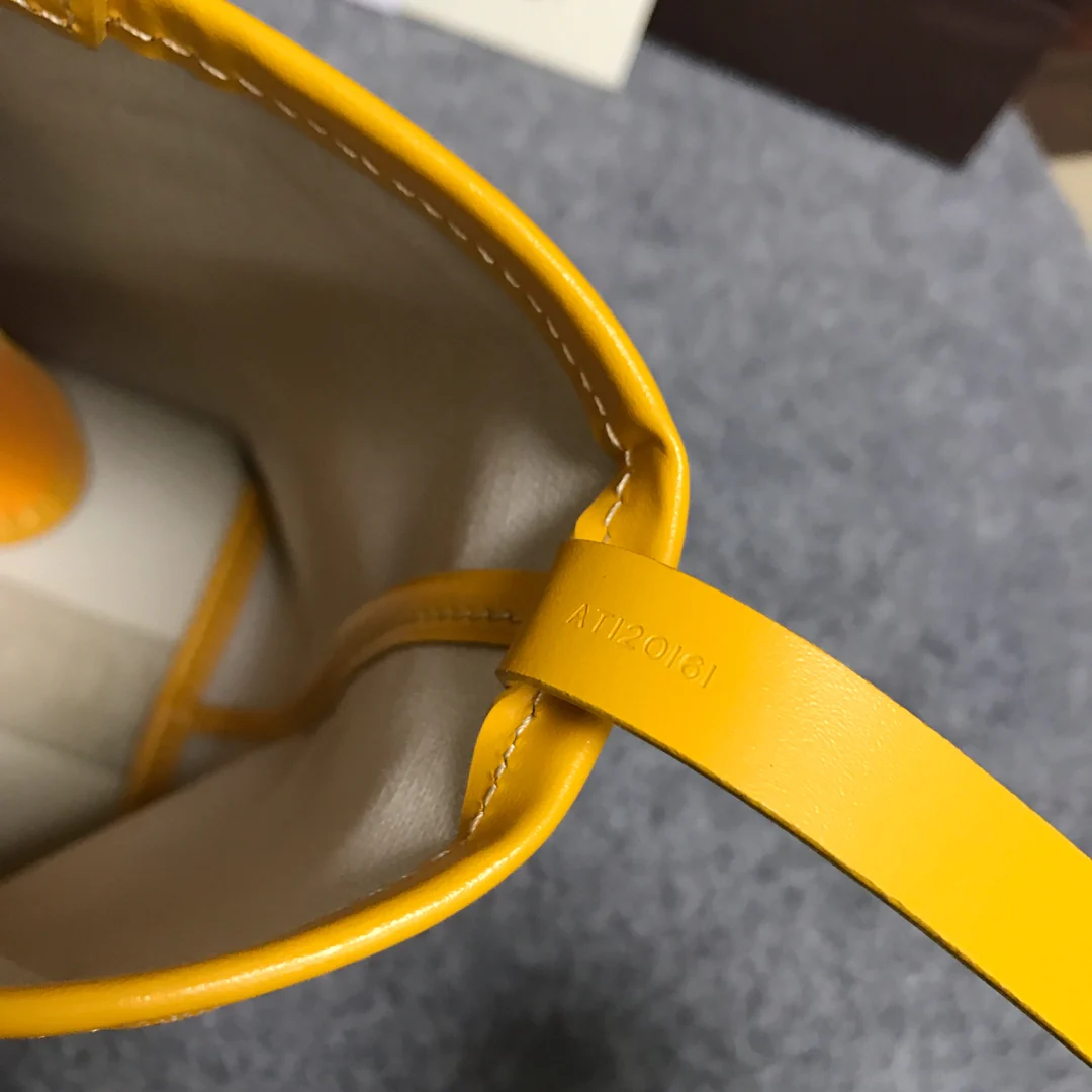 Новое поступление Goyard осень/зима — Bellechasse — желтый