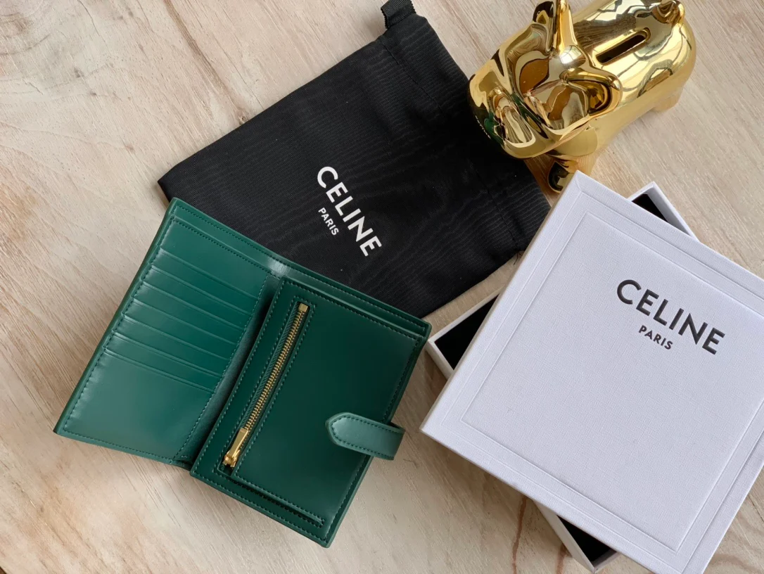 Кошелек Celine Strap из зернистой телячьей кожи - 10