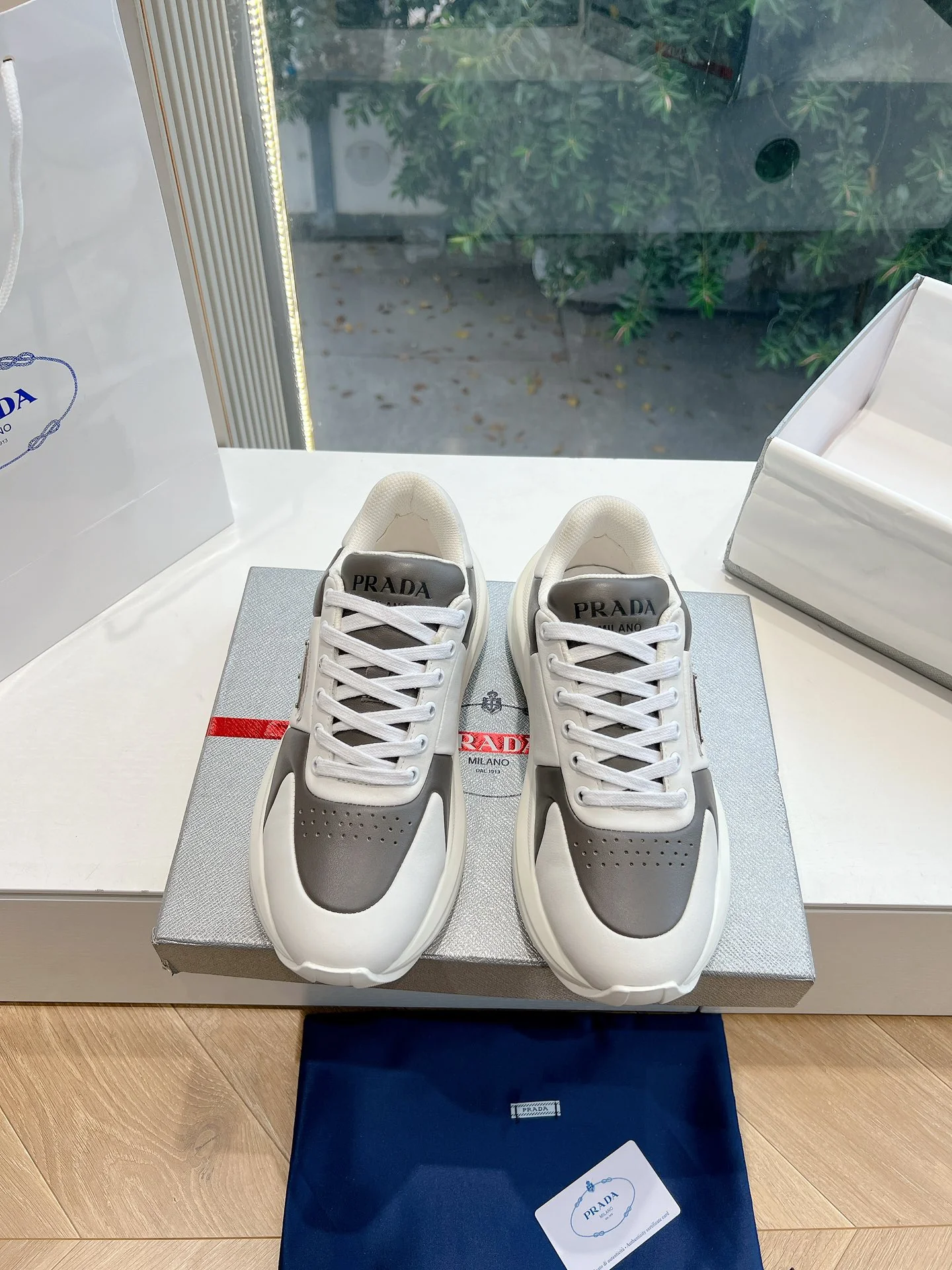 Кроссовки Prada 2024 - серые