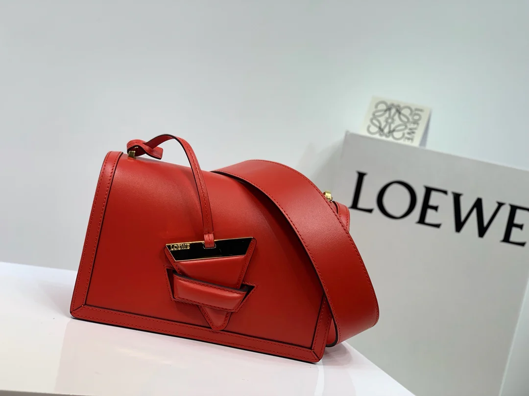 Треугольная сумка Loewe - Телячья кожа - Маленькая - 5
