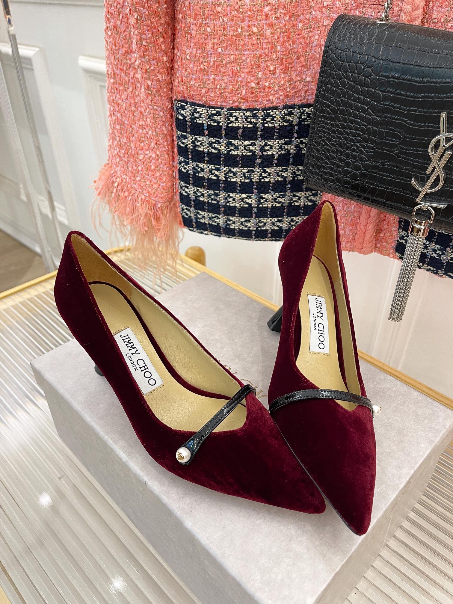 Классические туфли на высоком каблуке Jimmy с жемчужным верхом - красные