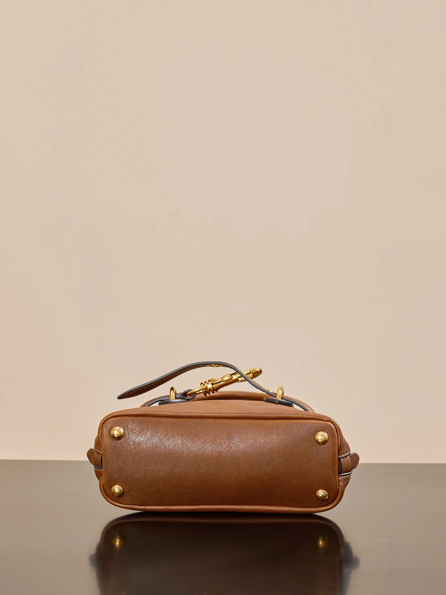 Сумка Miu Miu-5b-090m1050-???????