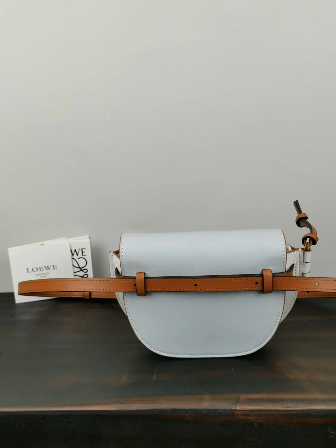 Loewe-gate-mini-21x12-5x9-5-cm-15