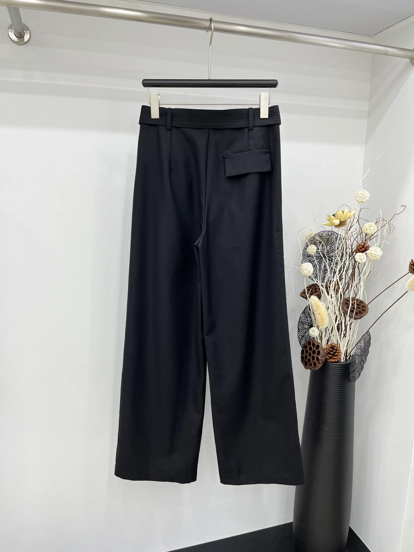 Miu Miu - 2404 - Новые повседневные брюки с поясом - Черные