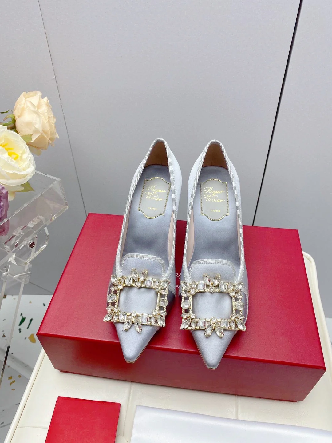 Обувь RV Shoes - Новинка ранней весны 2023 года - Туфли на высоком каблуке с пряжкой в ??виде снежинки - Серебристые