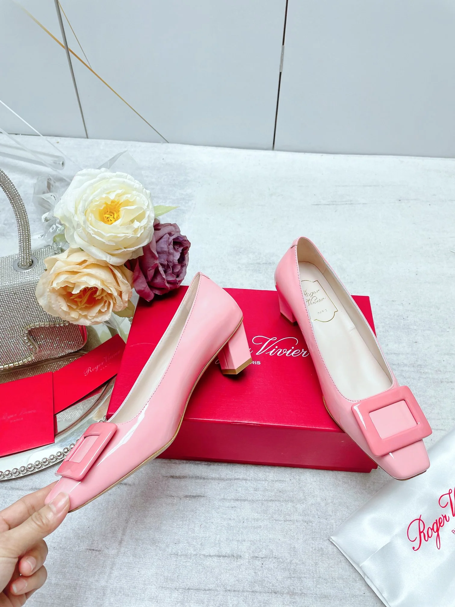 Обувь RV - Новинка ранней весны 2023 года - Элегантные туфли на низком каблуке - Розовые
