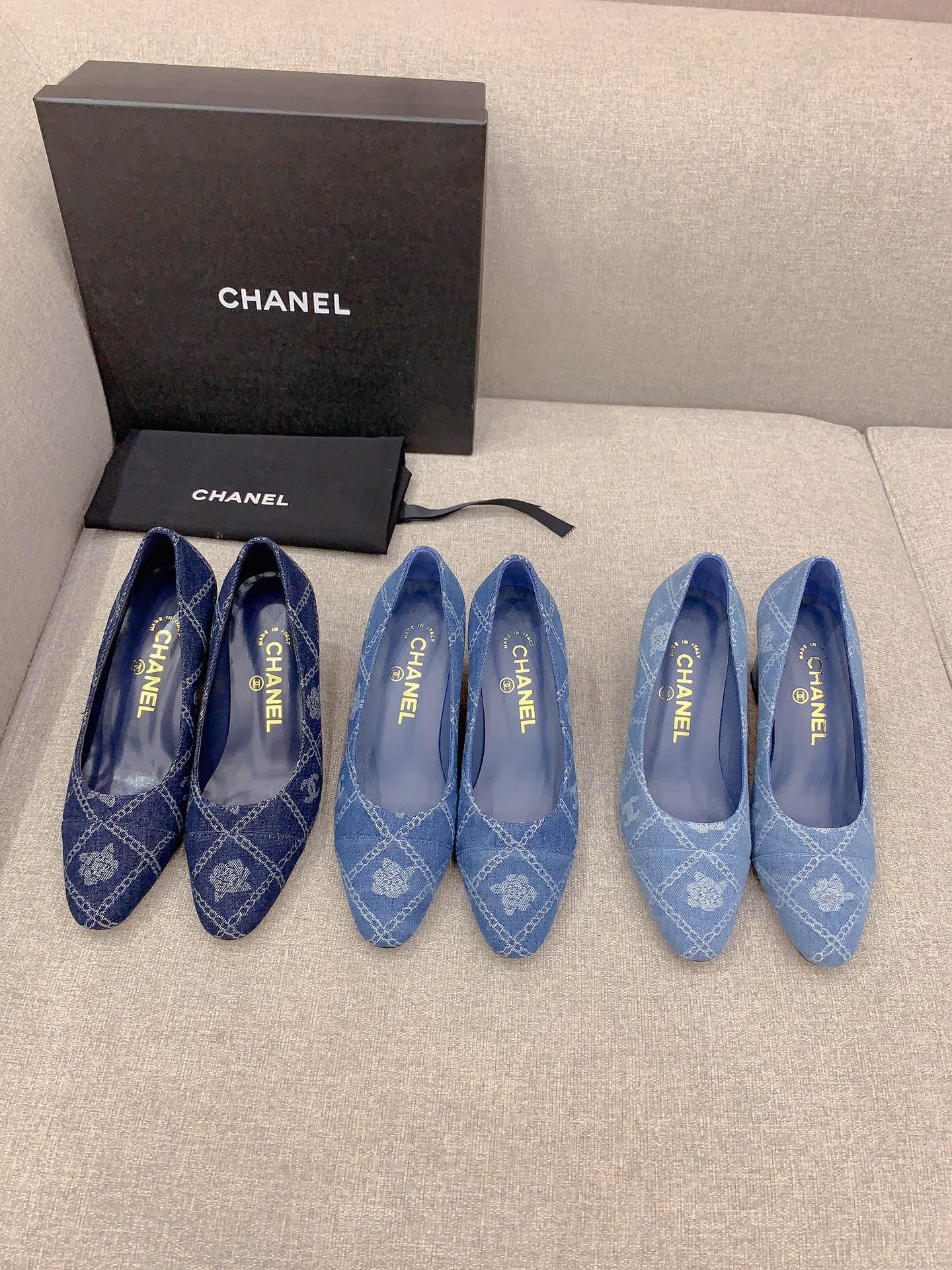 Chanel - Джинсовые туфли на массивном каблуке - Темно-синие