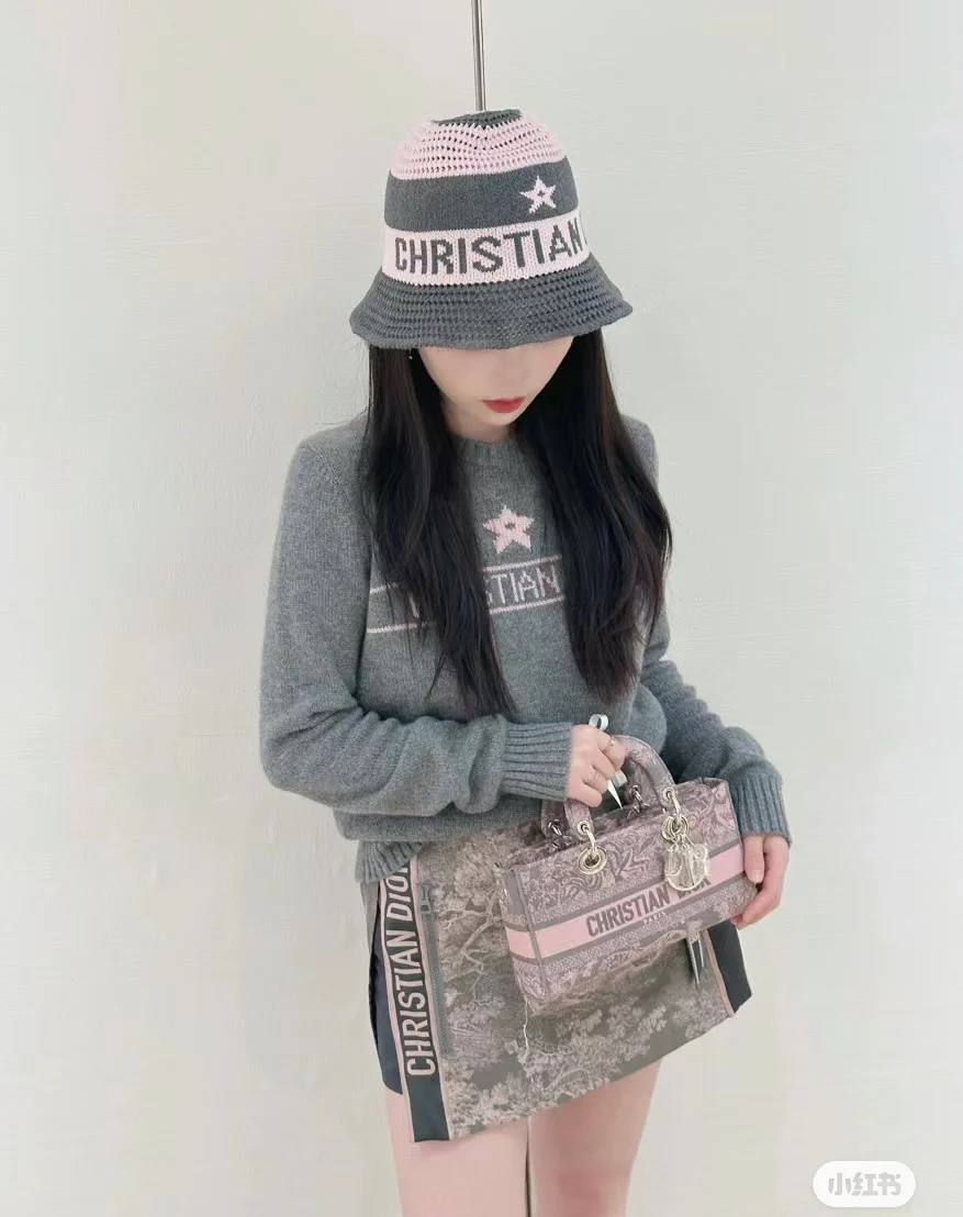 Лимитированная серия Dior-iviera - Sauvage с цветочным принтом и вышивкой - Розово-серый