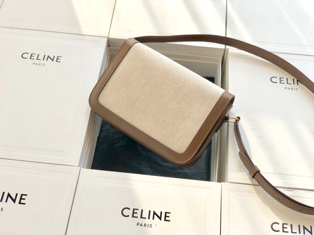 Сумка Celine Triomphe из ткани Triumph с отделкой из телячьей кожи - Средний размер - 22,5 см