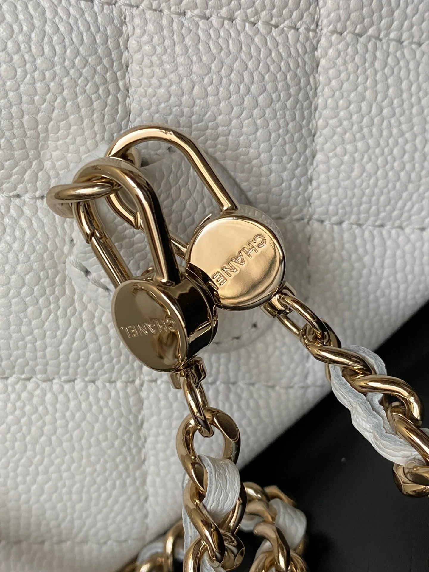 Мини-рюкзак Chanel 24c - белый