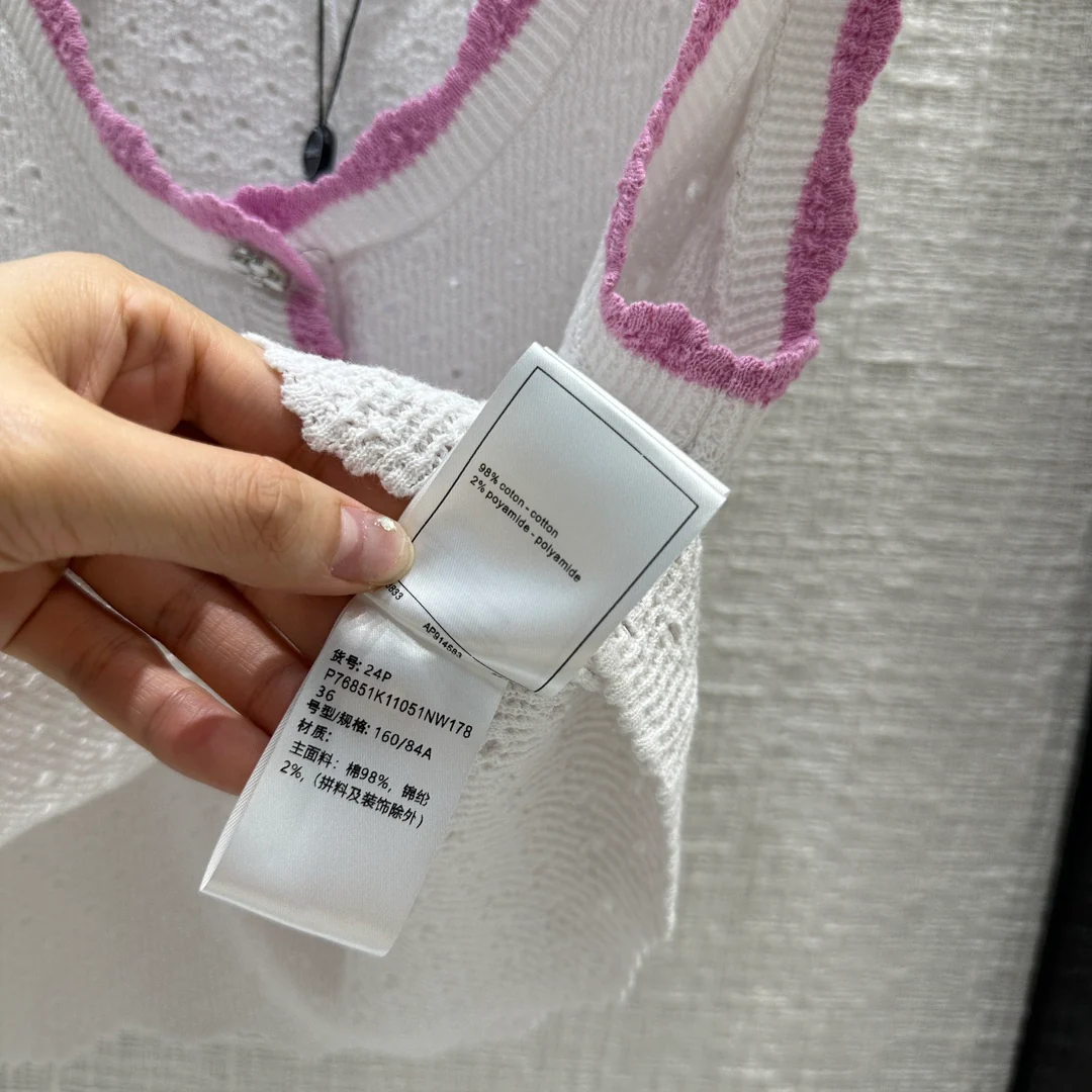 В стиле Chanel - 2403-24 Новый вязаный жилет с розовой отделкой