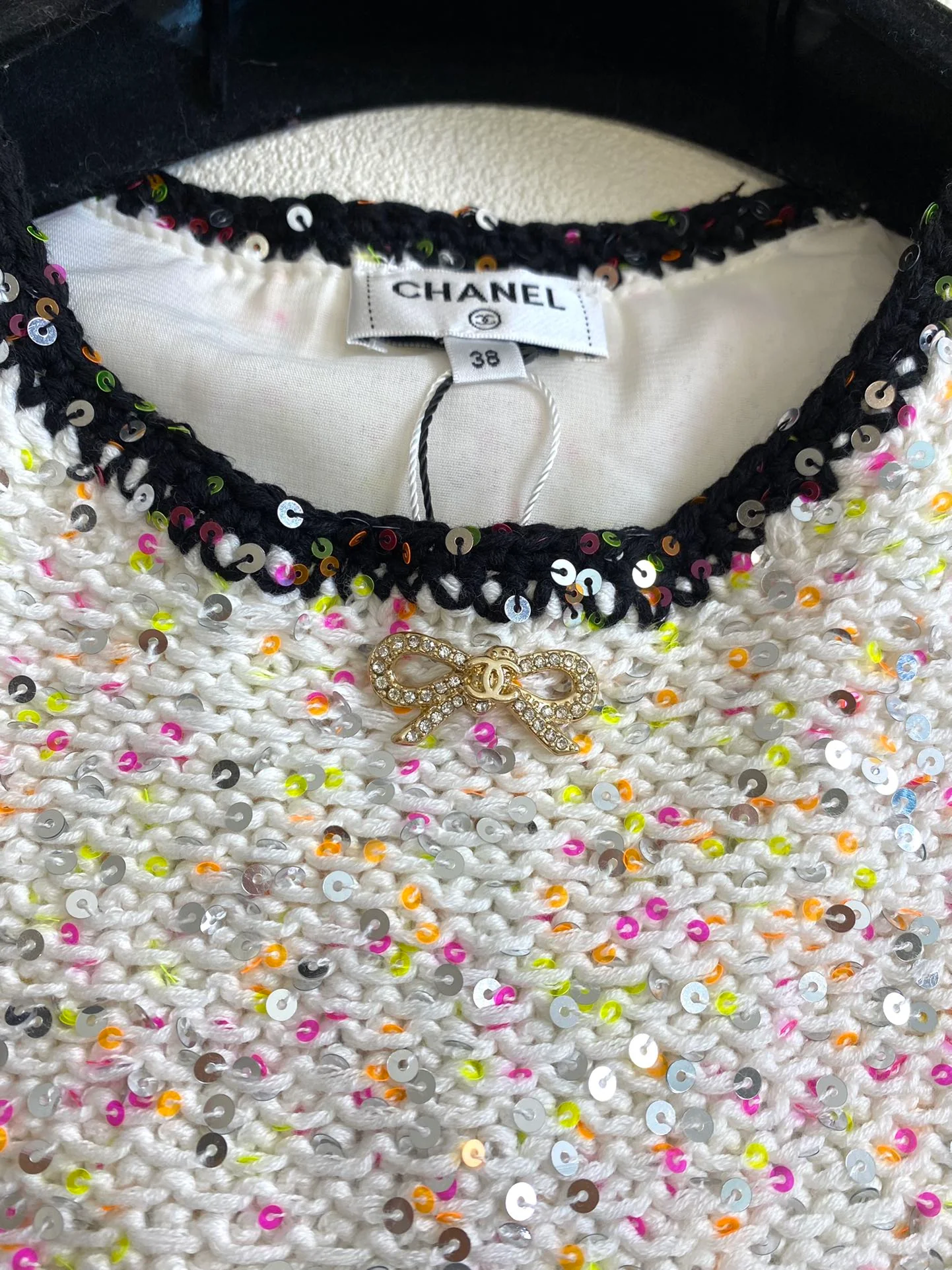 Chanel - 2404 - Новинка ранней весны. Вязаный жилет - Белый