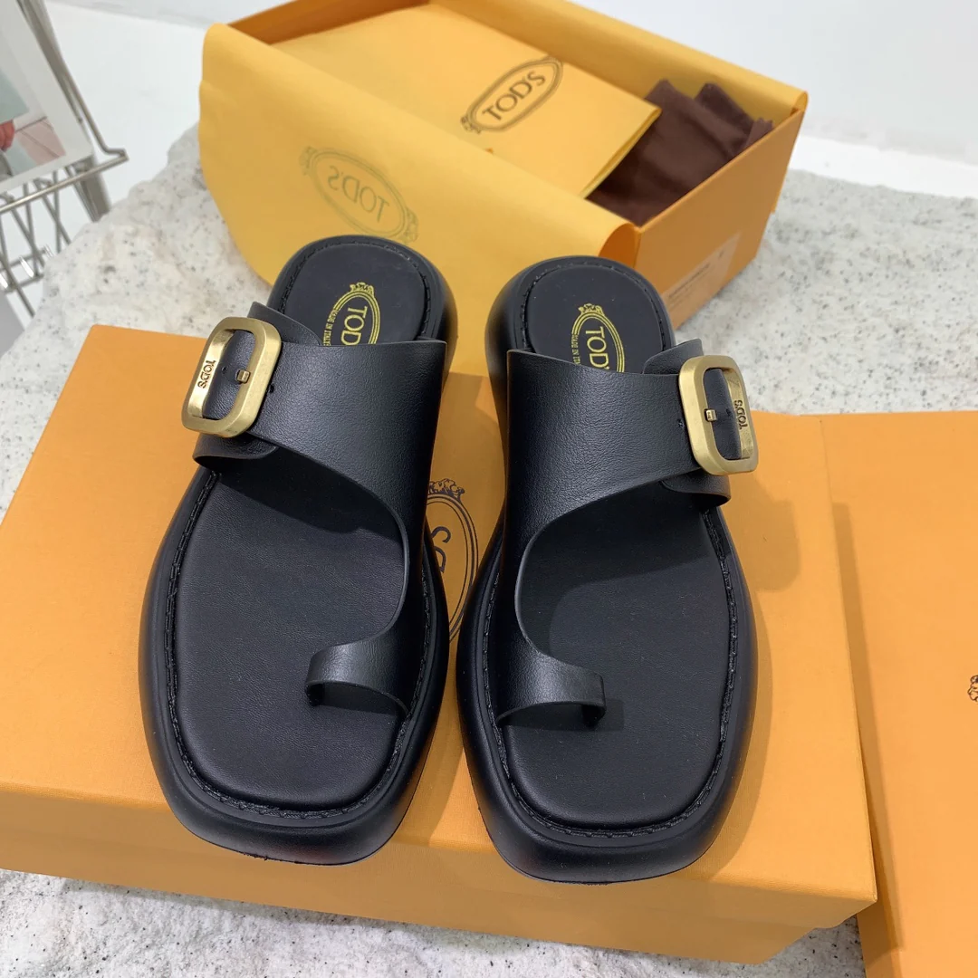 Сандалии/тапочки на платформе Tods весна/лето 2022 - 1