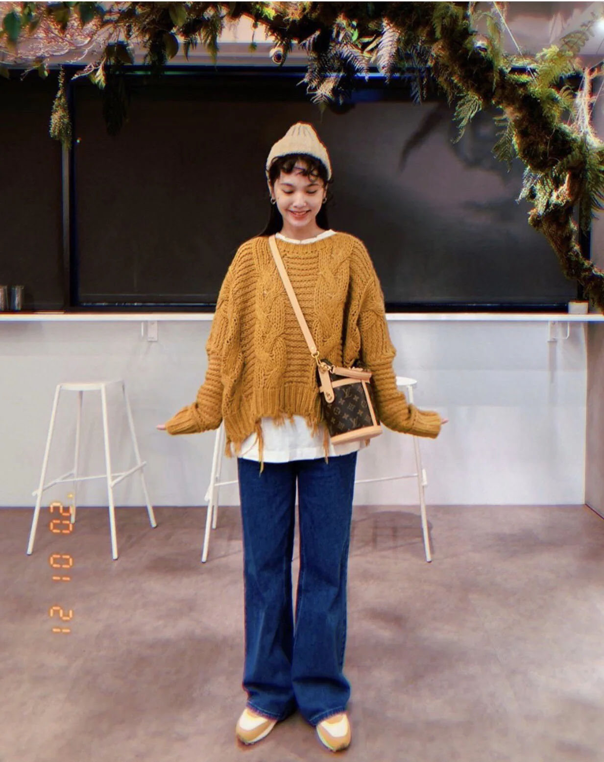 m43587-LV-duffle-bag (French Fries Bag) - Сумка/Чехол через плечо