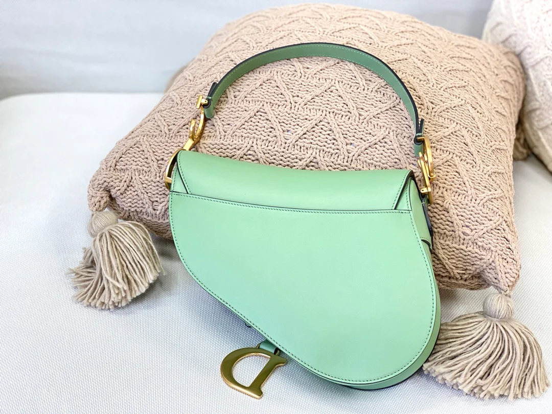 Сумка Dior Saddle Bag - плетеная, большая, мятно-зеленая, 25 см