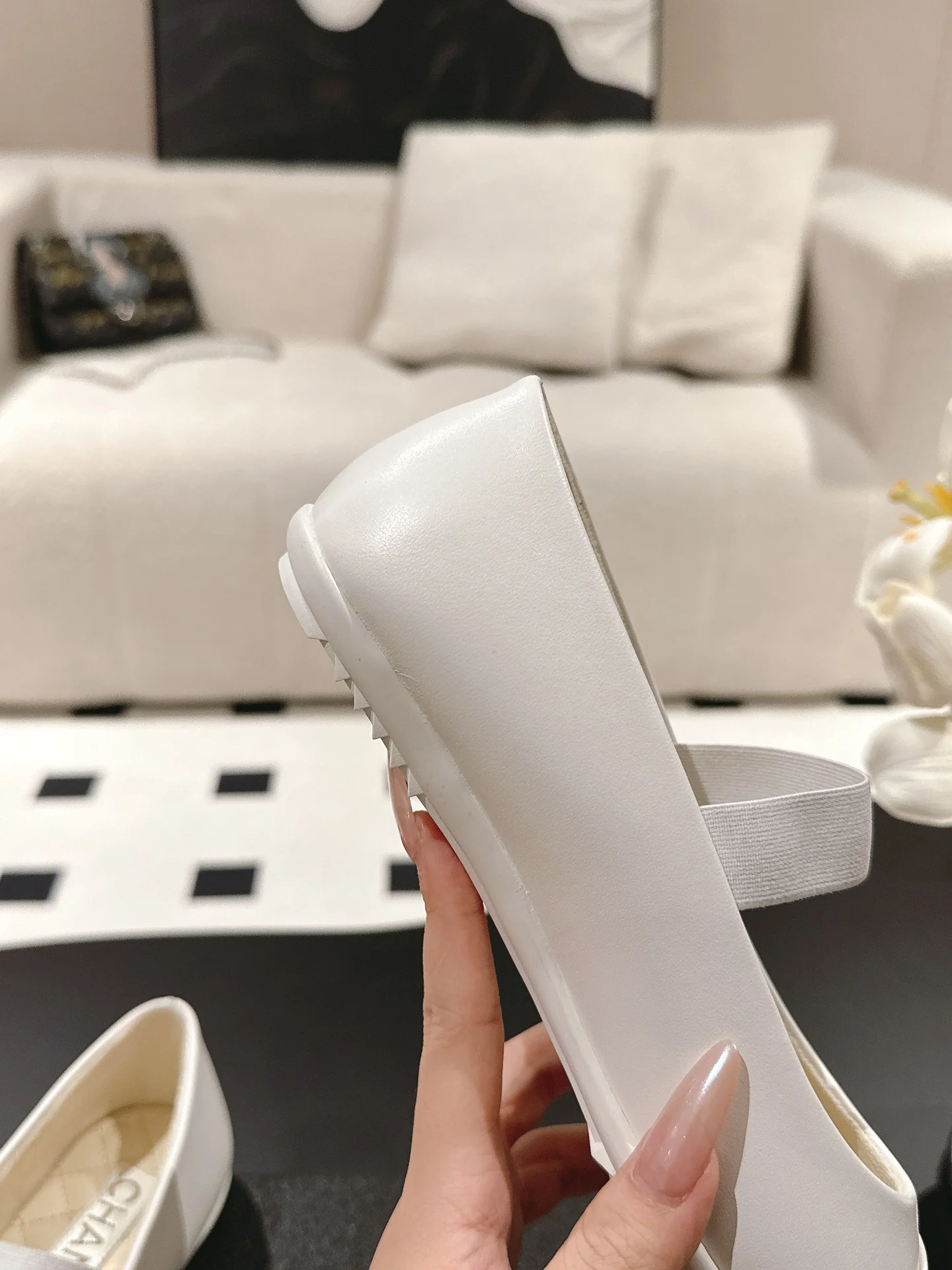 Туфли Мэри Джейн Chanel 2025 — белые